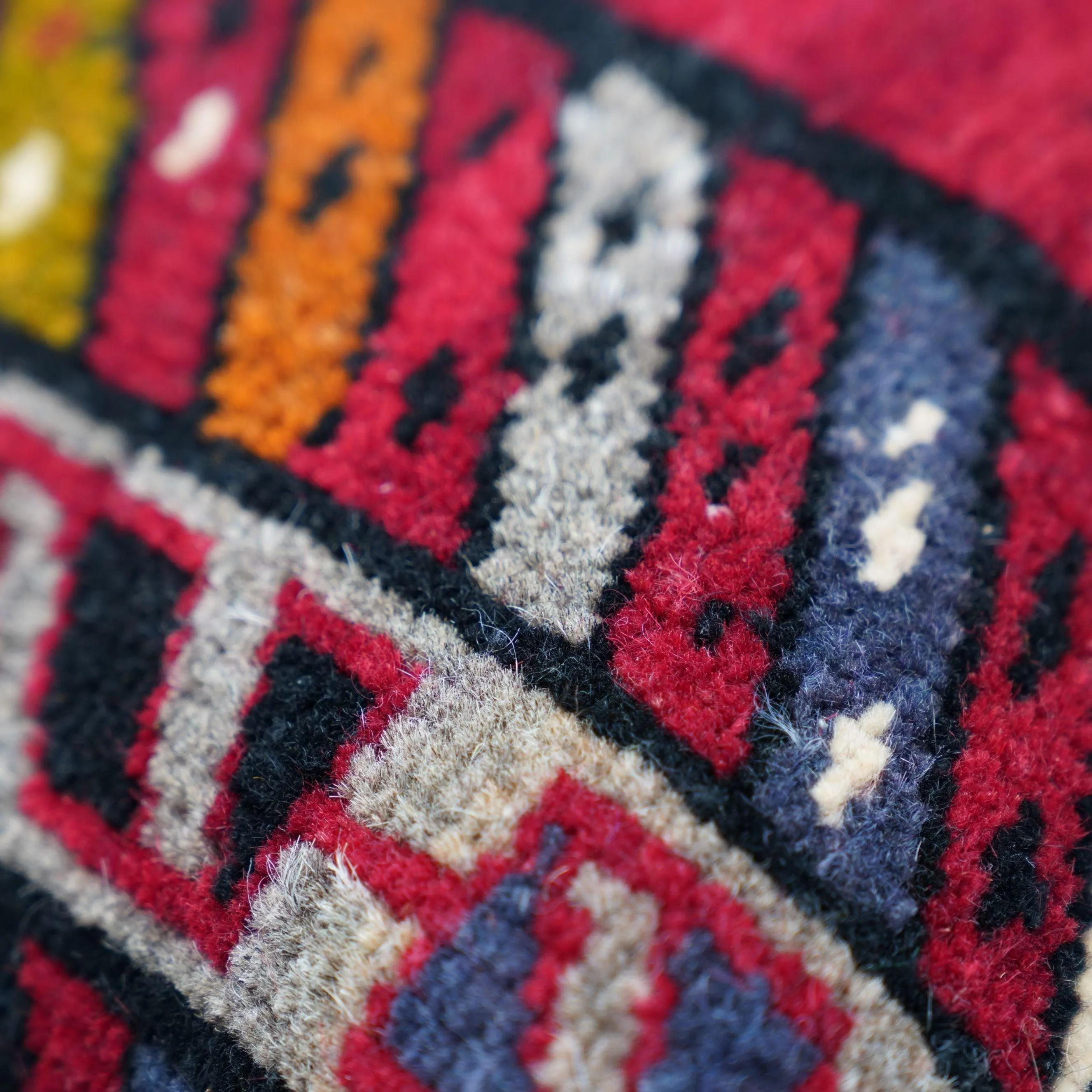 Canvello Rug Cushion With Wool Pillow Cover - 14"x14"
